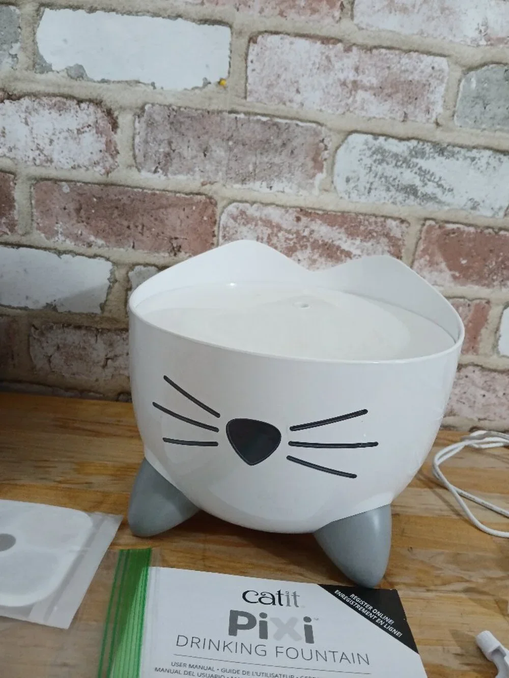 Catit Pixie Cat Drinking Fountain - White - with Extra Filters